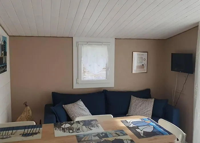 Charmante Maison Dans La Pinede 4 Pers. Ferienhaus *