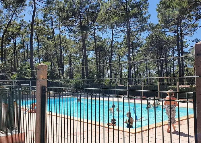 Charmante Maison Dans La Pinede 4 Pers. Ferienhaus *
